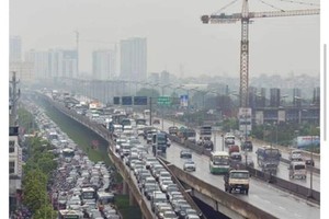 ​PM asks to prevent congestion at bus stations during national holiday