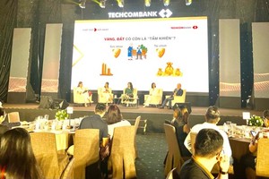 Diversification is to minimize against market downturns: Financial expert