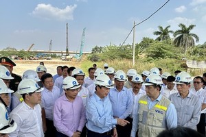 Deputy PM inspects Long Thanh Airport's progress 