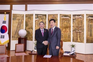 NA Vice Chairman visits RoK, meets host leaders