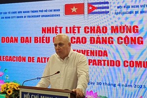 Vietnam-Cuba friendship contributes to world peace 