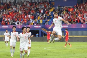 SEA Games 32: Vietnam men's football team defeat Singapore
