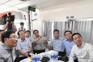 PM surveys Can Gio international container transshipment port project 