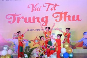 President extends Mid-Autumn Festival wishes to children 