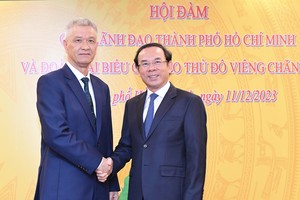 HCMC, Vientiane share experience in building smart city, digital transformation