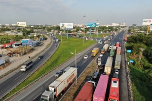 Five BOT projects hoped to clear chronically congested roads at city's gateways