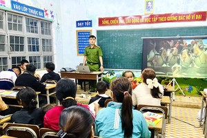 Free classes for people of ethnic minority groups taught by police officers