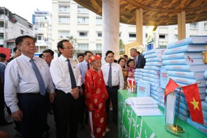 New Year atmosphere at book street festival opening