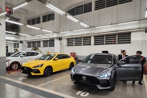 Auto manufacturers offer good discounts to boost sales