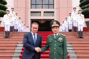 Vietnam treasures strategic partnership with France: Defence Minister