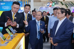 PM sets major goals for banking sector in digital transformation
