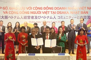 HCMC leaders meet Vietnamese community in Japan’s Osaka City