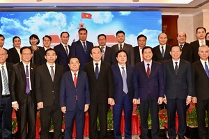 HCMC leaders receive Laos' Party Head, Turkish Ambassador