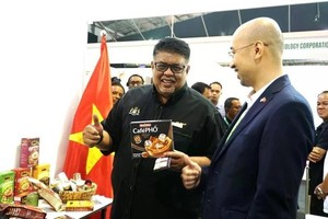 Vietnamese products make waves at Malaysia’s halal festival