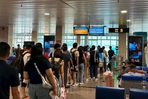 Record passenger numbers expected at Tan Son Nhat Airport during Tet