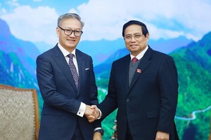 Prime Minister welcomes top Lao diplomat in Hanoi