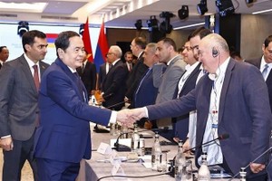National Assembly Chairman attends Vietnam - Armenia Business Forum in Yerevan