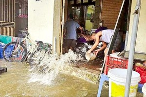 Hanoi experiences severe flooding after first seasonal rainfall