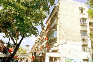 HCMC speeds up renovation, construction of old apartments