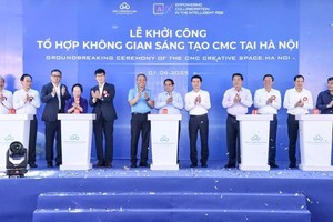 PM celebrates groundbreaking of US$300 mln tech hub in Hanoi