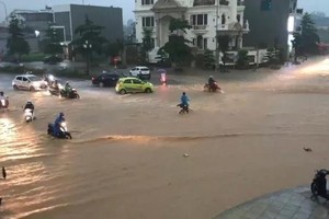 Northern region braces for heavy rain while thunderstorms hit Southern region