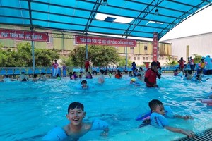 Mekong Delta authorities create summer playground for children
