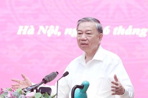 Party chief urges Hanoi to forge new vision