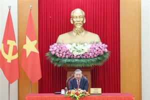 Vietnamese Party leader, US President talk bilateral ties, trade issues