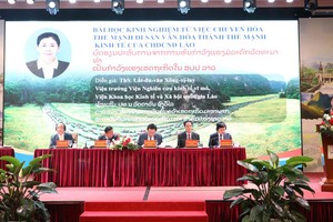 Vietnam, Laos share experience in heritage-based economic development