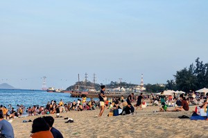 Nearly 1.6 million international visitors arrive in Vietnam in July