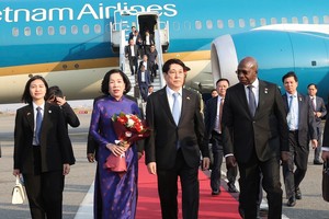 President Luong Cuong begins state visit to Angola