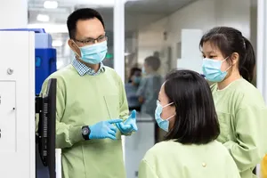 From front lines of epidemic to professor at Oxford