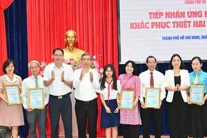 HCMC provides immediate VND40 billion in support to Hue, Da Nang, and Quang Ngai