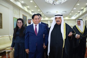 Vietnamese government leader visits former Kuwaiti Prime Minister