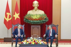 Vietnam treasures ties with Belarus: Party leader
