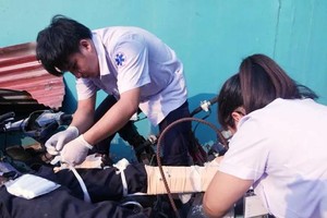 Doctors warn of rising number of workplace accidents ahead of Tet