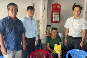 Welfare programs deliver new homes to help vulnerable families welcome Tet