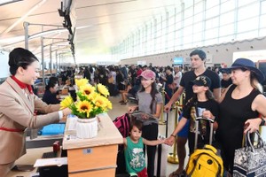 Phu Quoc welcomes record 93 flights on second day of Tet