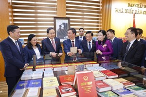 NA Chairman calls for reform in communications on political, legal publications