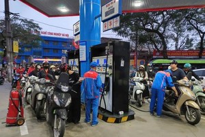 Hanoi moves to shield public utilities from fuel price surge