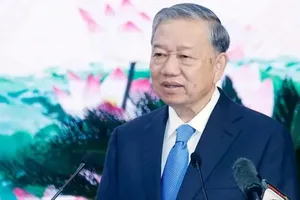 Party chief urges MoIT to map out concrete strategy to restructure economy