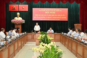 NA Chairman urges HCMC to resolve stalled projects for public support