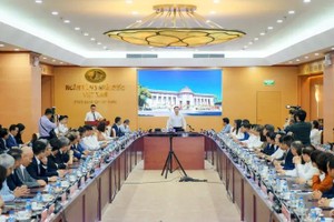 Central bank urges rate cuts to support economy