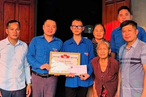 Nghe An student honored for heroic rescue at Cua Lo Beach