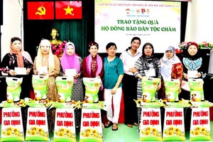 Gia Dinh Ward extends support to vulnerable groups