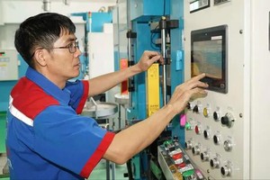 Capital pressures push businesses to balance cash flows amid rising demand