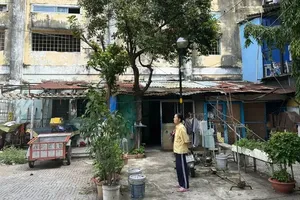 Ho Chi Minh City speeds up reconstruction of damaged apartment buildings