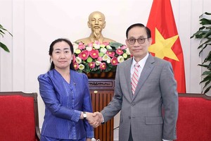 Foreign minister hosts newly-appointed Cambodian Ambassador