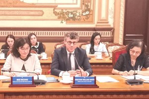 HCMC leaders meet UNESCO Head, JCCH President to boost cooperation