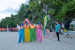 Summer travel season gains momentum as tourists flock to cities, beaches 